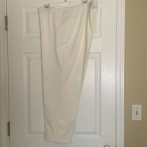 Karen Kane off white pull on ankle pants in Sz 22W, EUC